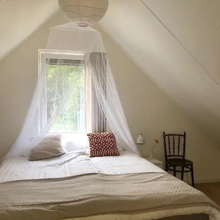 82 Op Recreatiepark De Wielen Sint Maarten