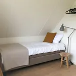 Villa 82 Op Recreatiepark De Wielen *