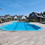82 Op Recreatiepark De Wielen * Sint Maarten