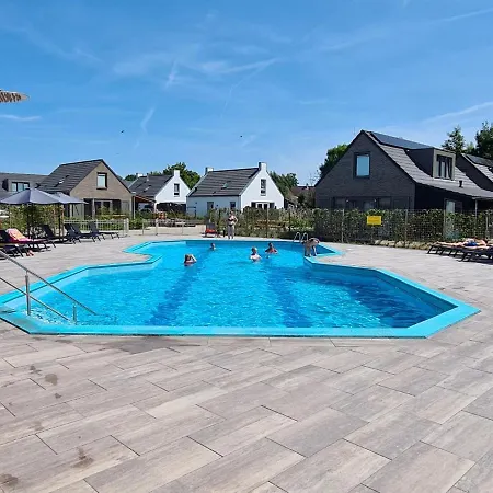 82 Op Recreatiepark De Wielen * סנט מארטן